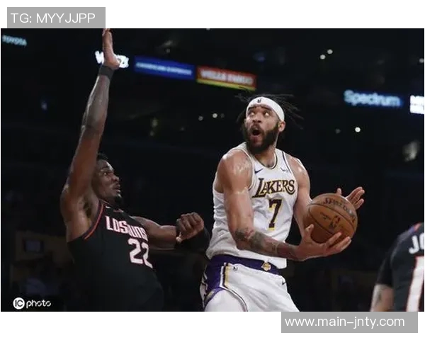 若哈里森继续留队浓眉明夏可执行选项并续约四年超两亿