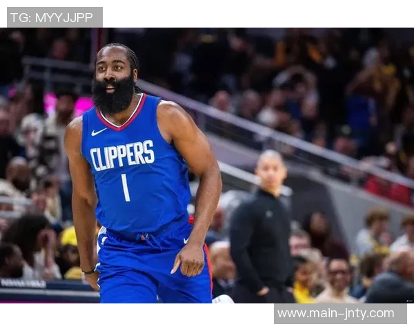 快船半场领先鹈鹕8分哈登贡献16分6助攻祖巴茨与普尔各得14分