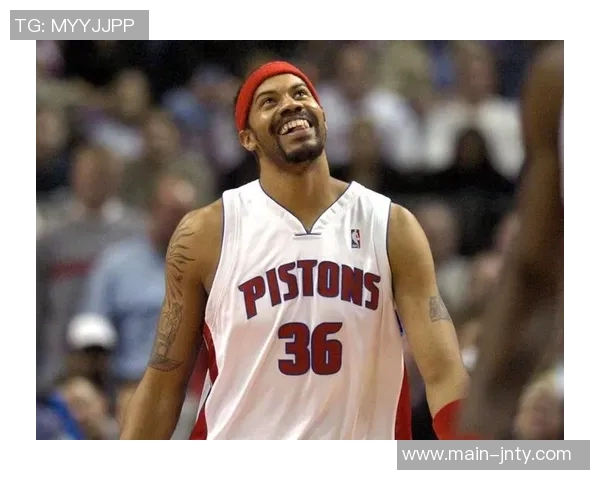 霍华德称赞拉希德华莱士与鲨鱼技术高超并称帕金斯防守能力出众 霍华德称赞拉希德华莱士与鲨鱼技术高超并称帕金斯防守能力出众