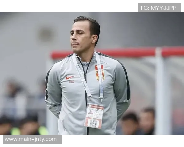 国足主帅人选或在十月揭晓足协倾向于经验丰富的欧洲教练