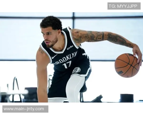 小迈克尔波特半场表现出色8中4得10分三分球两投全中助球队争胜